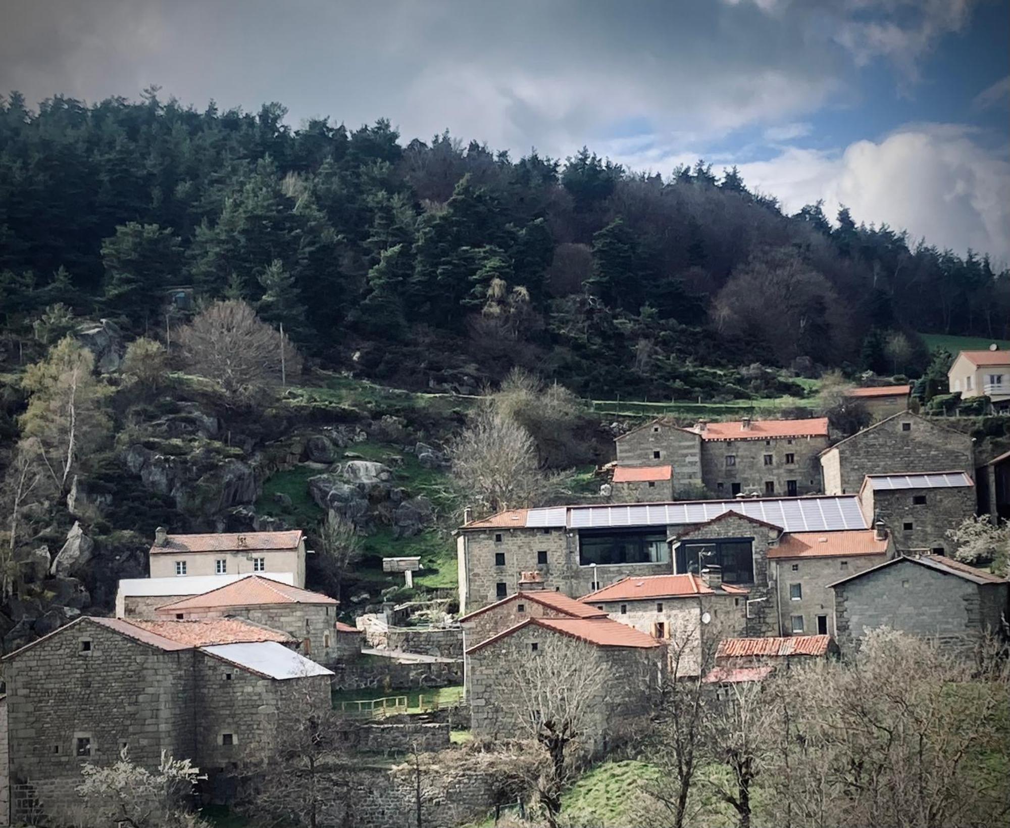 Chambres Et Tables D'Hotes - Les Ateliers De Pontajou - Pelerin Navette Gratuite A Saugues Venteuges Exteriér fotografie